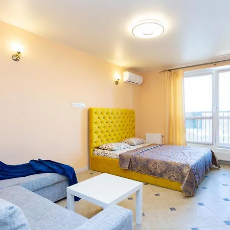 Bratskaya 8 Apartment